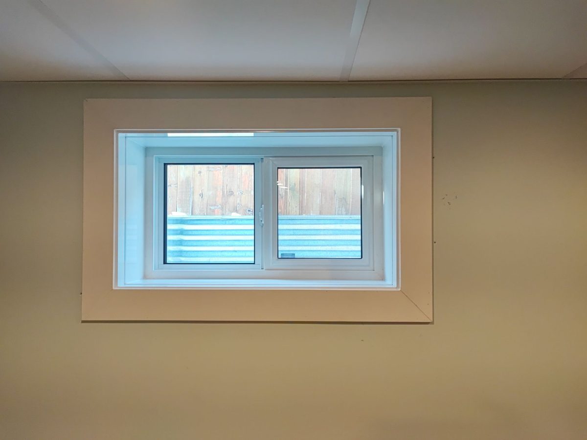 Double slider window